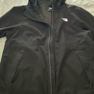 The North Face Black Raincoat Lightweight Weather-Resistant